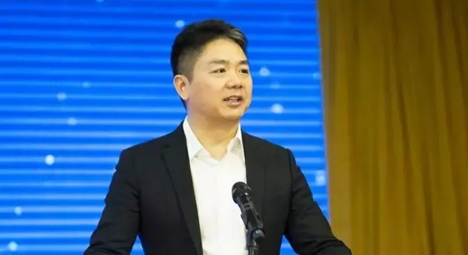 劉強東卸任京東集團CEO，徐雷接任