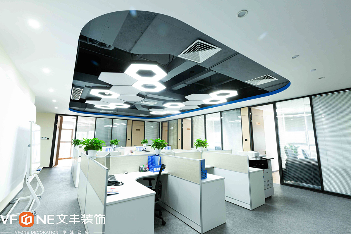 深圳專業辦公室裝修裝飾設計-中小型辦公室簡約大氣的辦公室裝修設計